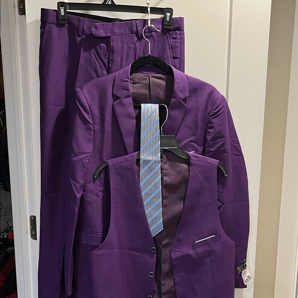 Eastside 3 pc Purple Men's Suit Set, Slim fit, medium, homecoming, prom,